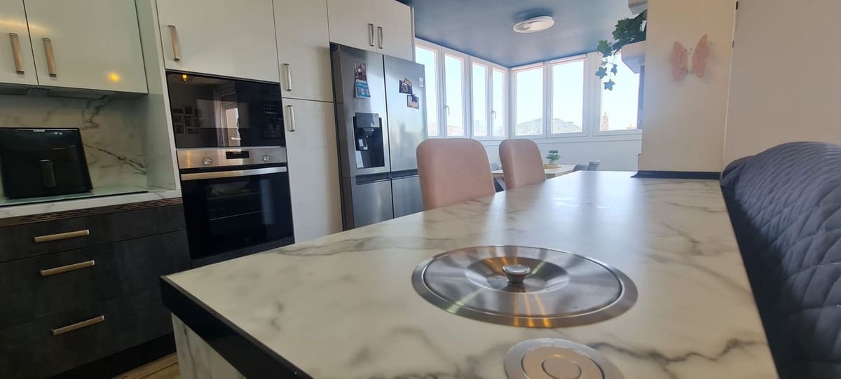 3 bedroom Apartment for sale in Malaga city - € 745,000 (Ref: 10122730)