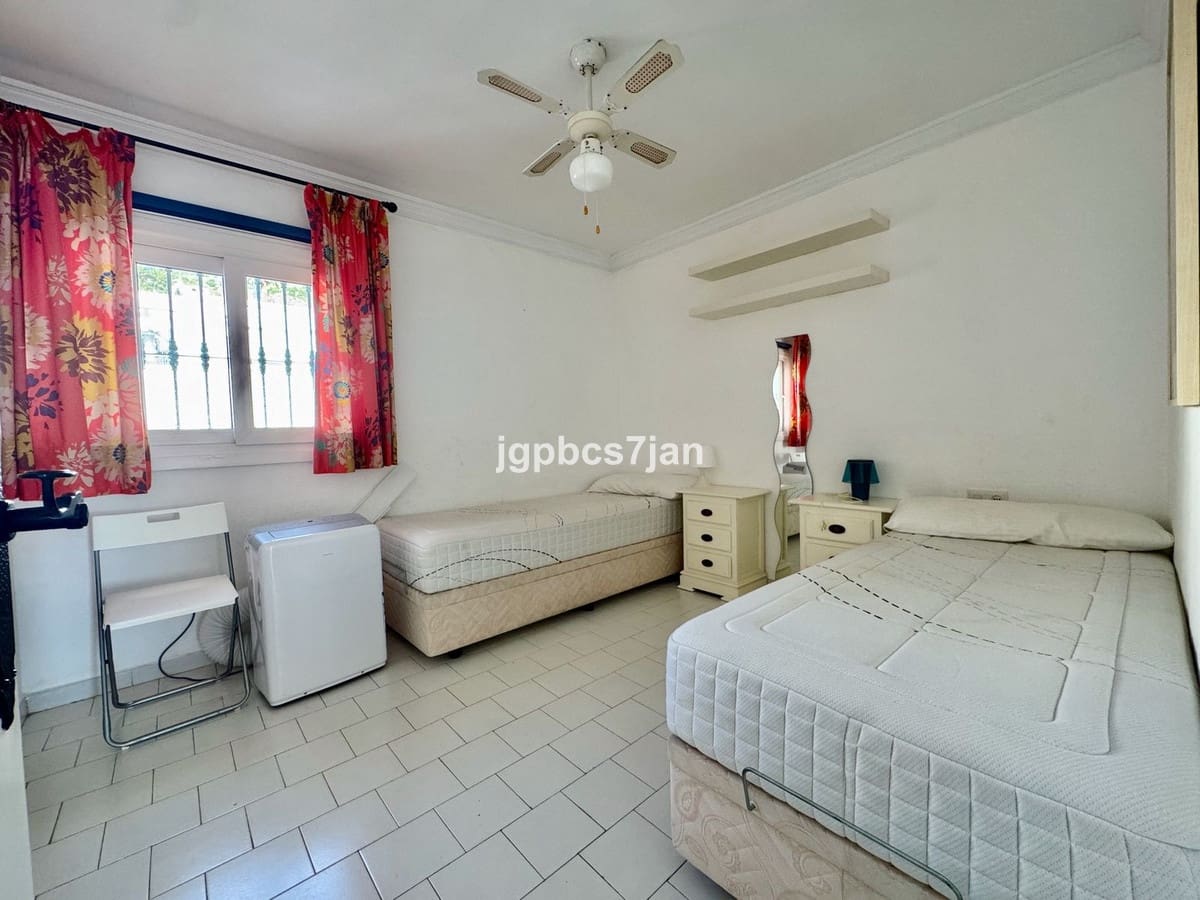 2 sovrum Hus till salu i Benalmadena med pool garage - 349 990 € (Ref: 10122732)