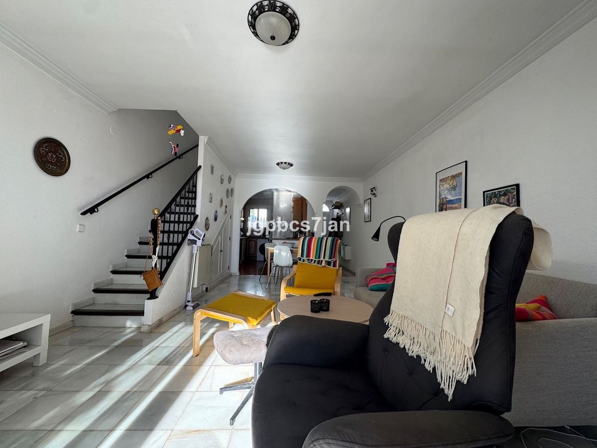 2 sovrum Hus till salu i Benalmadena med pool garage - 349 990 € (Ref: 10122732)