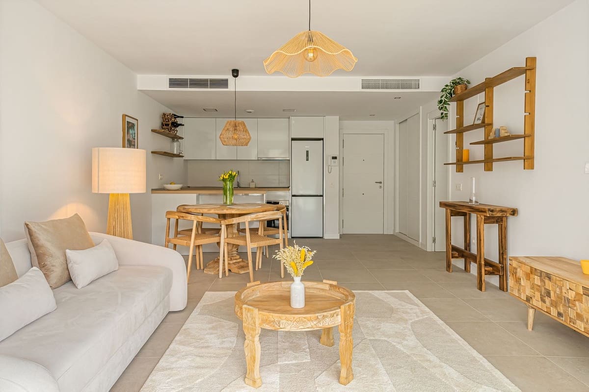 2 soverom Leilighet til salgs i Mijas Costa med svømmebasseng garasje - € 465 000 (Ref: 10122735)