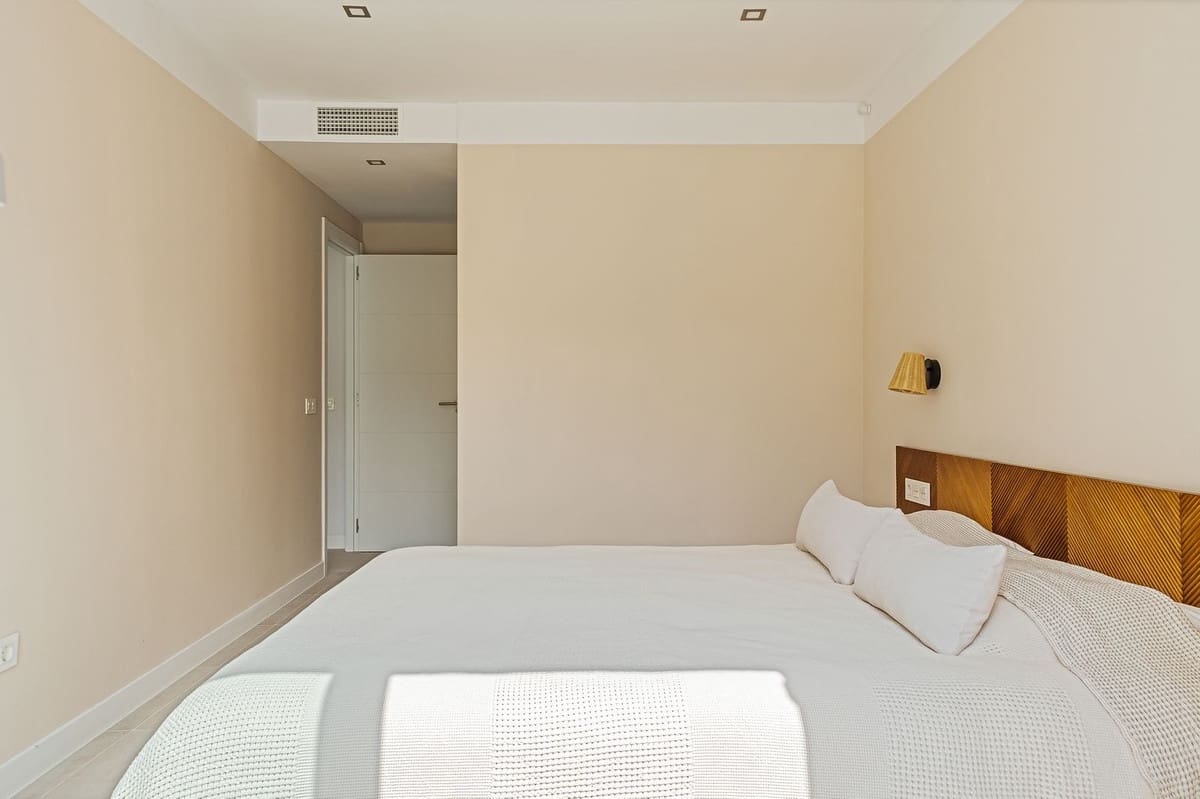 2 soverom Leilighet til salgs i Mijas Costa med svømmebasseng garasje - € 465 000 (Ref: 10122735)