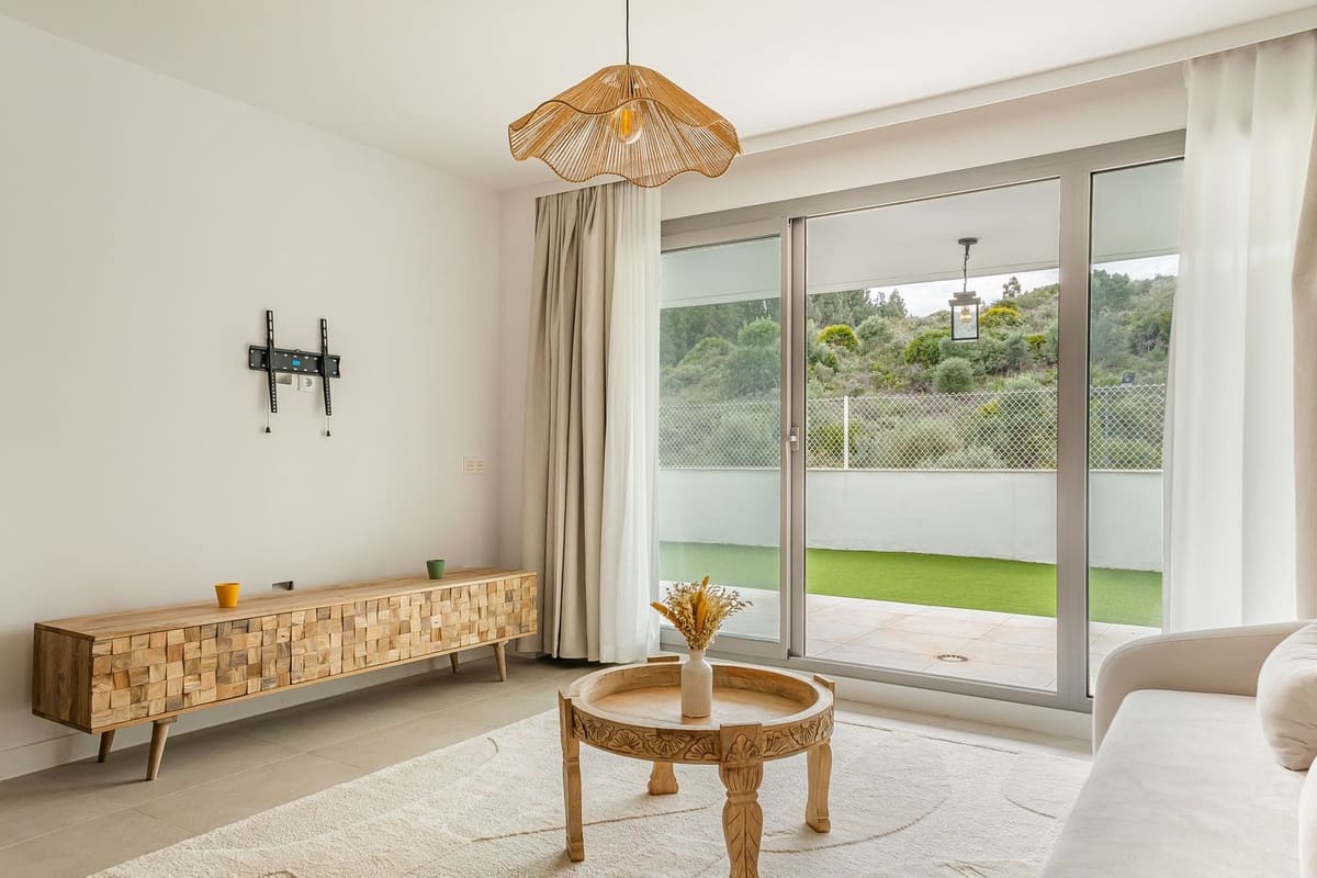2 soverom Leilighet til salgs i Mijas Costa med svømmebasseng garasje - € 465 000 (Ref: 10122735)
