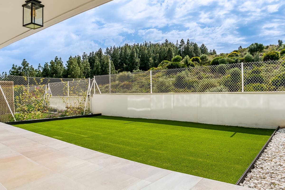 2 soverom Leilighet til salgs i Mijas Costa med svømmebasseng garasje - € 465 000 (Ref: 10122735)
