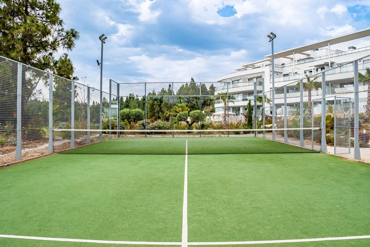 2 soverom Leilighet til salgs i Mijas Costa med svømmebasseng garasje - € 465 000 (Ref: 10122735)