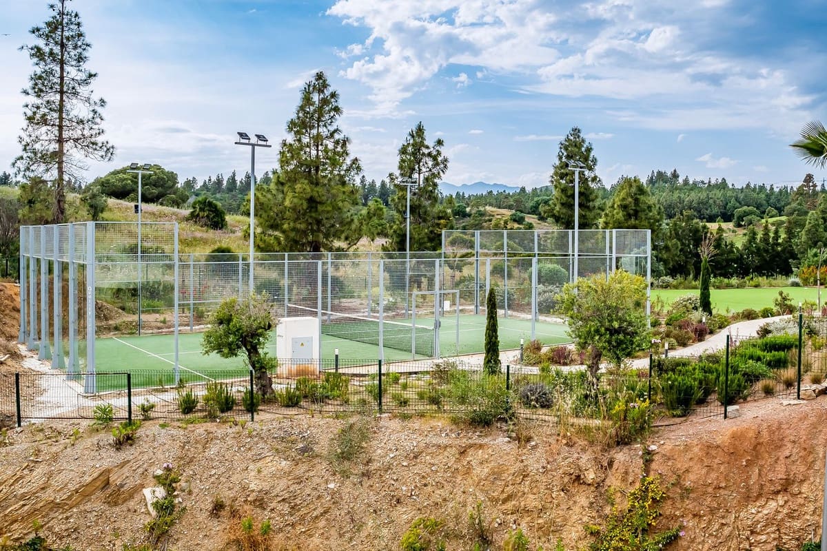 2 soverom Leilighet til salgs i Mijas Costa med svømmebasseng garasje - € 465 000 (Ref: 10122735)