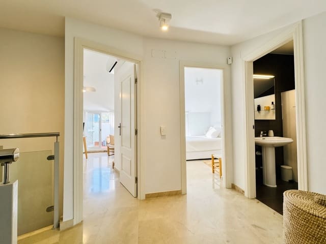 3 sypialnia Apartament na sprzedaż w Playa Bajadilla - Puertos, Marbella - 620 000 € (Ref: 10122748)