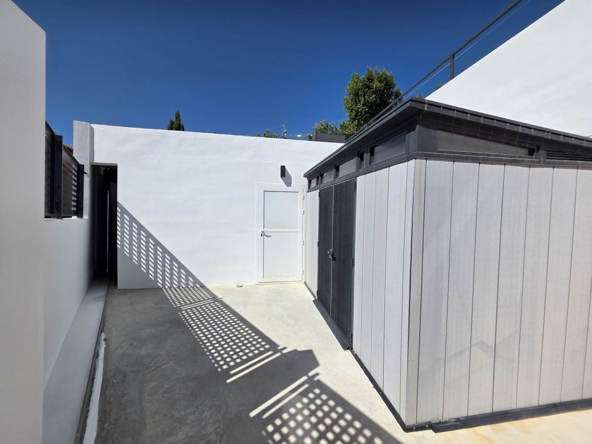 Chalet de 3 habitaciones en Manilva en venta con piscina garaje - 1.250.000 € (Ref: 10122753)