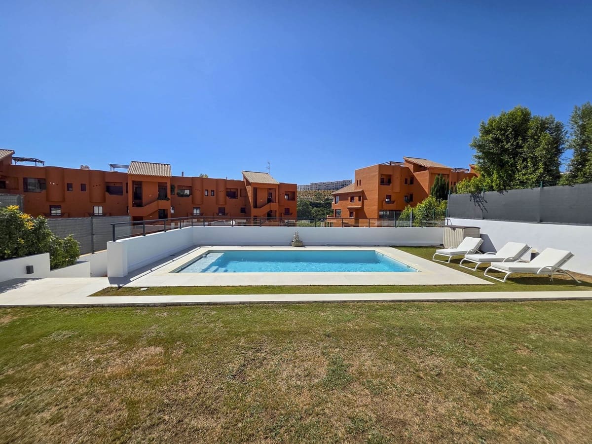 Chalet de 3 habitaciones en Manilva en venta con piscina garaje - 1.250.000 € (Ref: 10122753)