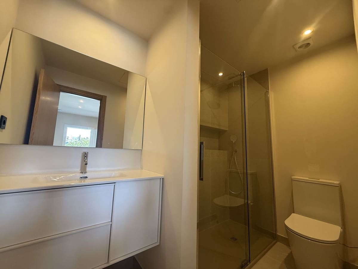 3 bedroom Villa for sale in Benalmadena Costa with pool garage - € 985,000 (Ref: 10122764)