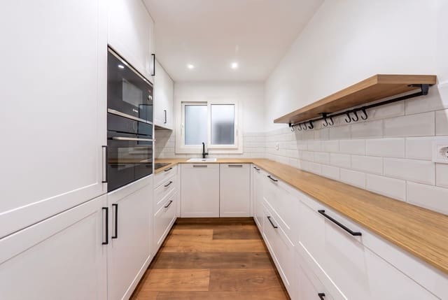 2 sypialnia Apartament na sprzedaż w Marbella z garażem - 695 000 € (Ref: 10122769)