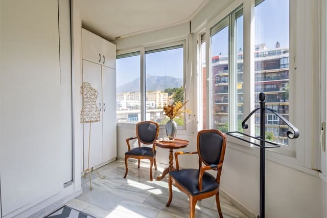 2 sovrum Lägenhet till salu i Playa de Fontanilla, Marbella med garage - 595 000 € (Ref: 10122772)