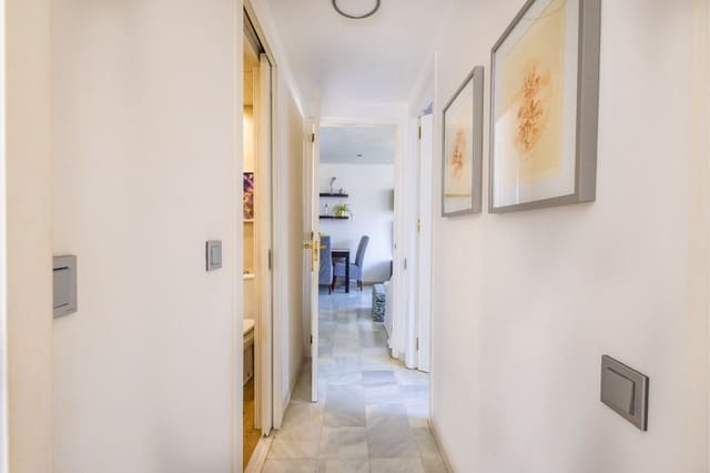 2 sovrum Lägenhet till salu i Playa de Fontanilla, Marbella med garage - 595 000 € (Ref: 10122772)