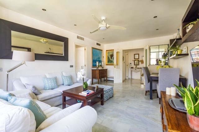 2 sovrum Lägenhet till salu i Playa de Fontanilla, Marbella med garage - 595 000 € (Ref: 10122772)