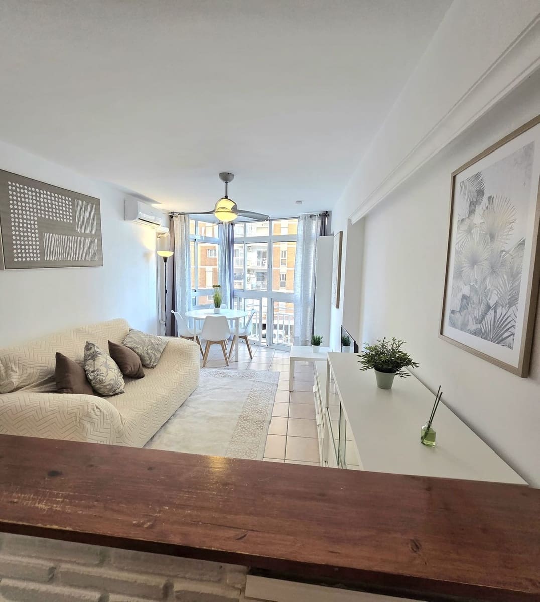2 soveværelse Lejlighed til salg i Benalmadena med swimmingpool - € 239.900 (Ref: 10122782)