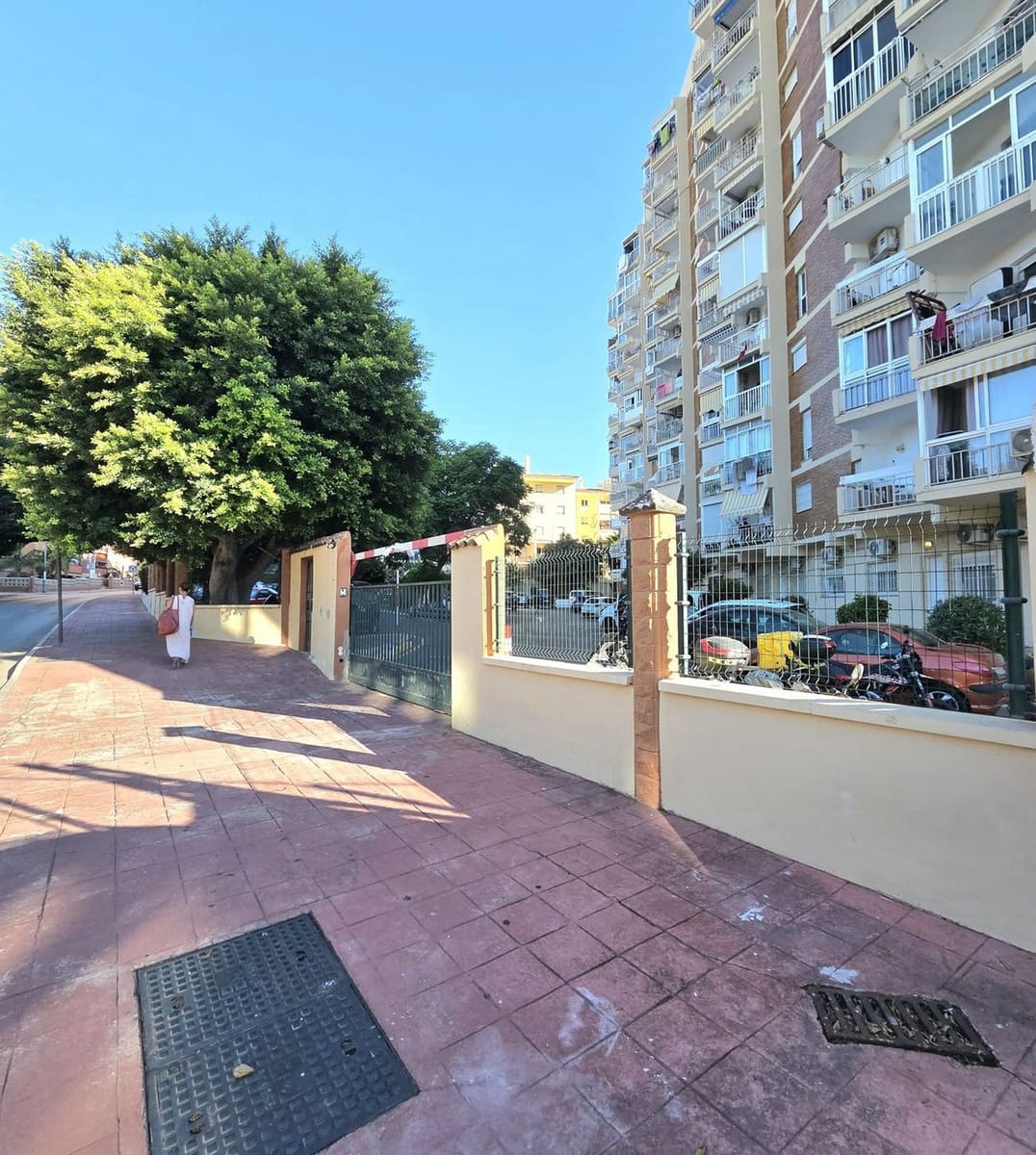 2 soveværelse Lejlighed til salg i Benalmadena med swimmingpool - € 239.900 (Ref: 10122782)