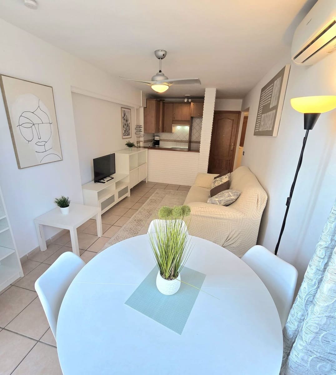 2 soveværelse Lejlighed til salg i Benalmadena med swimmingpool - € 239.900 (Ref: 10122782)