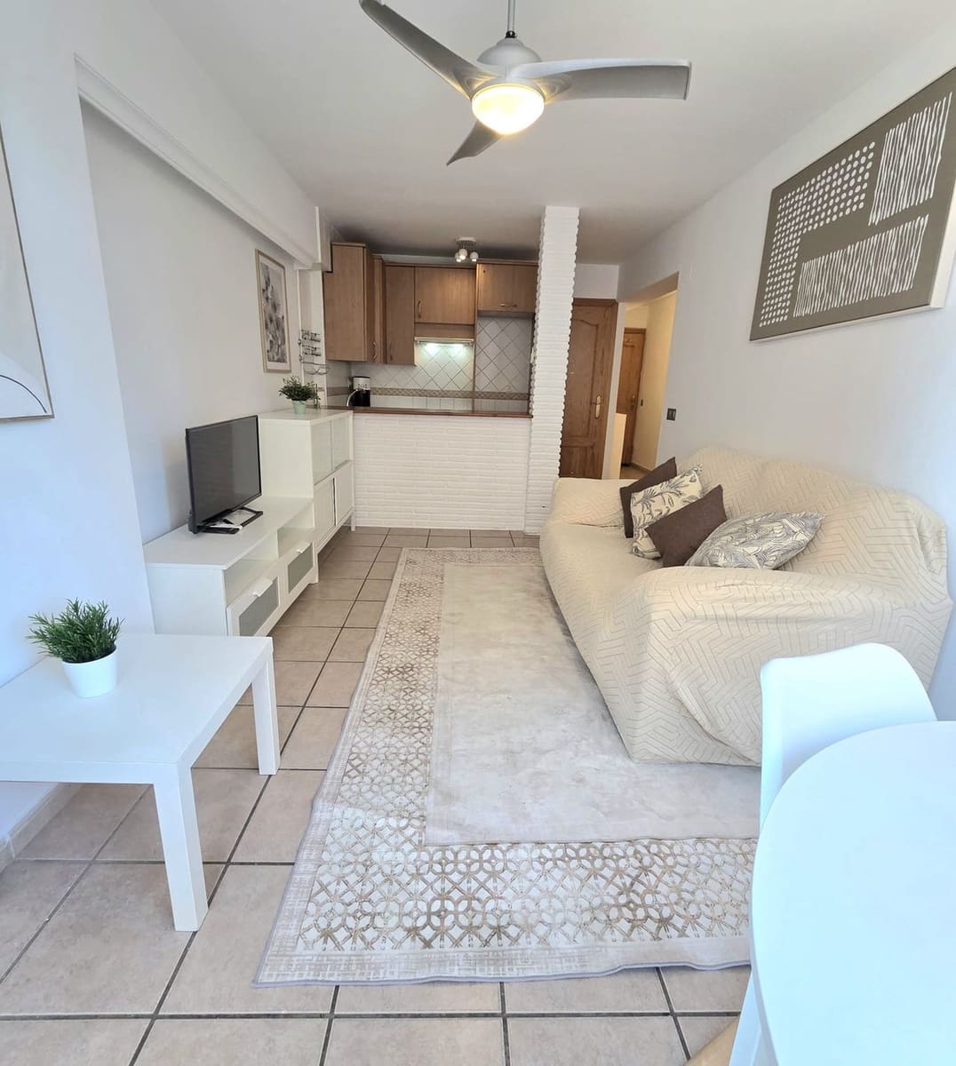 2 soveværelse Lejlighed til salg i Benalmadena med swimmingpool - € 239.900 (Ref: 10122782)