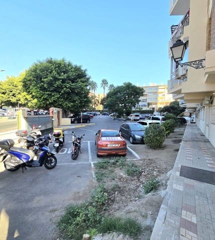 Apartamento de 2 habitaciones en Parque de la Paloma, Benalmádena en venta con piscina - 239.900 € (Ref: 10122782)