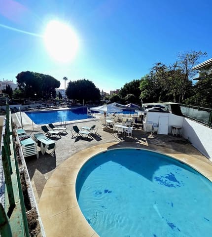Apartamento de 2 habitaciones en Parque de la Paloma, Benalmádena en venta con piscina - 239.900 € (Ref: 10122782)