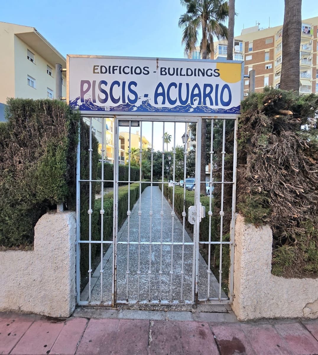 2 soveværelse Lejlighed til salg i Benalmadena med swimmingpool - € 239.900 (Ref: 10122782)