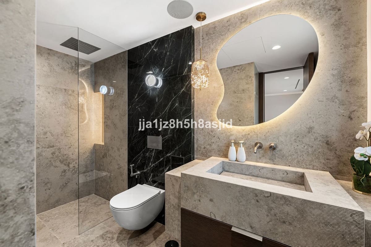 4 quarto Moradia para venda em Marbella com piscina garagem - 15 900 000 € (Ref: 10122852)