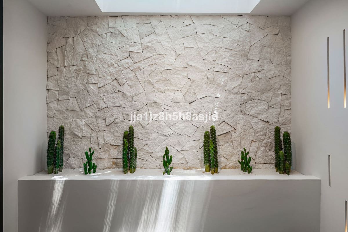 4 quarto Moradia para venda em Marbella com piscina garagem - 15 900 000 € (Ref: 10122852)