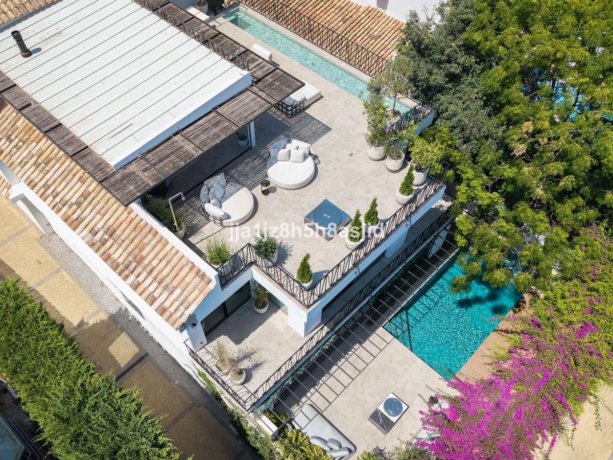 4 quarto Moradia para venda em Marbella com piscina garagem - 15 900 000 € (Ref: 10122852)