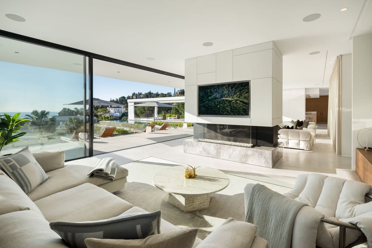8 soveværelse Villa til salg i El Madronal med swimmingpool garage - € 10.800.000 (Ref: 10122866)