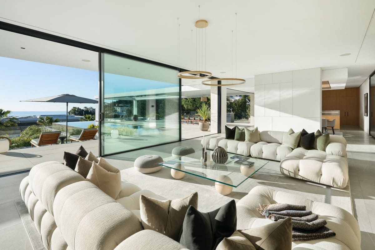 8 soveværelse Villa til salg i El Madronal med swimmingpool garage - € 10.800.000 (Ref: 10122866)