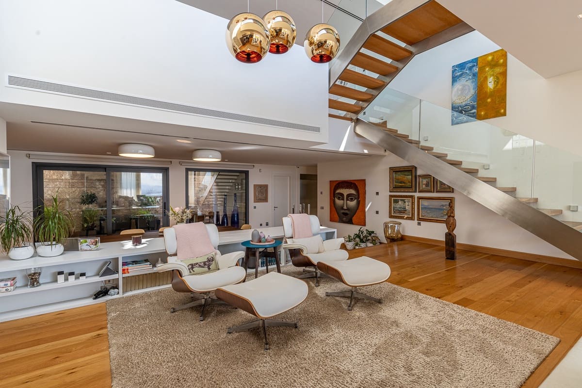8 slaapkamer Villa te koop in Malaga stad met zwembad garage - € 15.000.000 (Ref: 10122891)