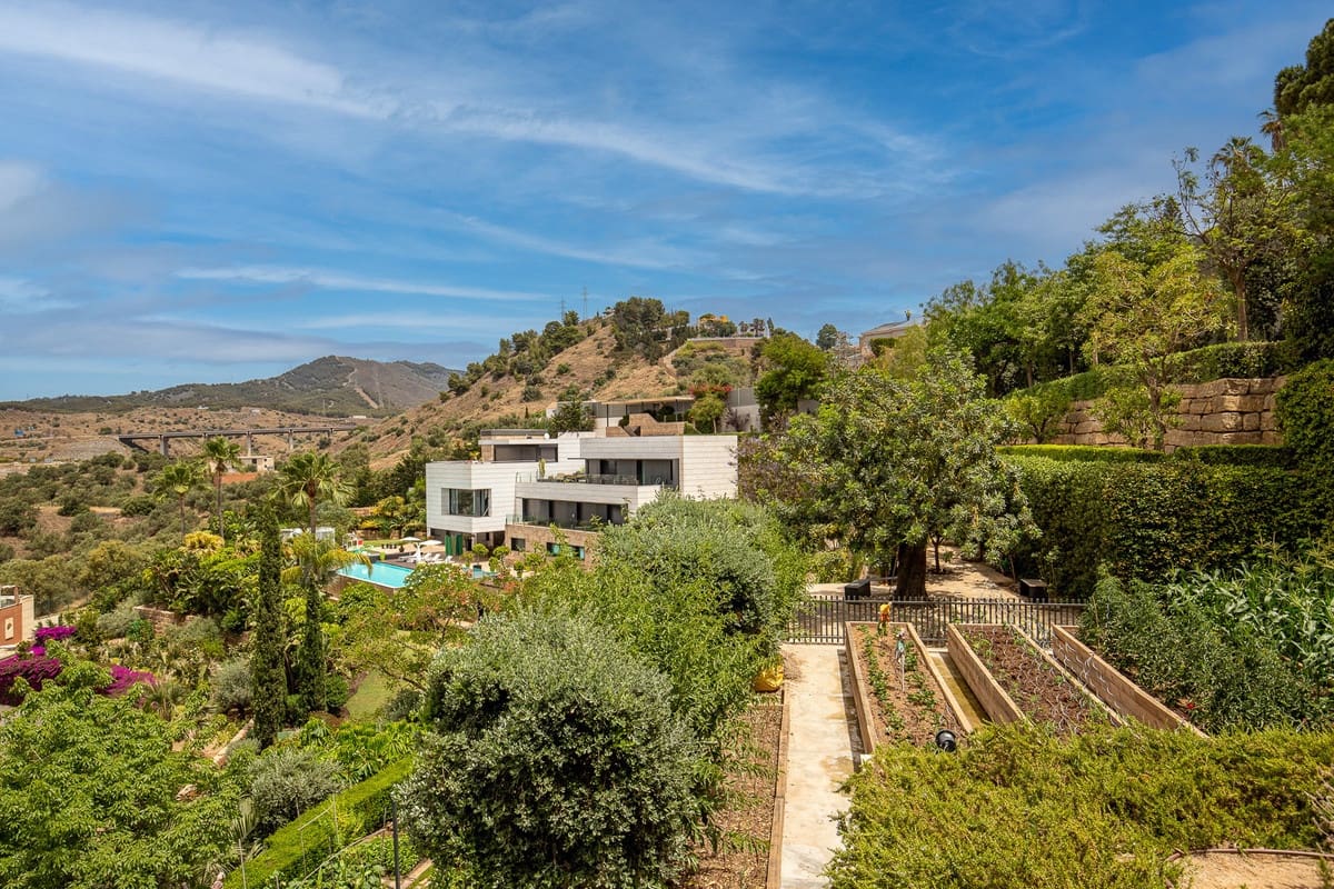 8 slaapkamer Villa te koop in Malaga stad met zwembad garage - € 15.000.000 (Ref: 10122891)