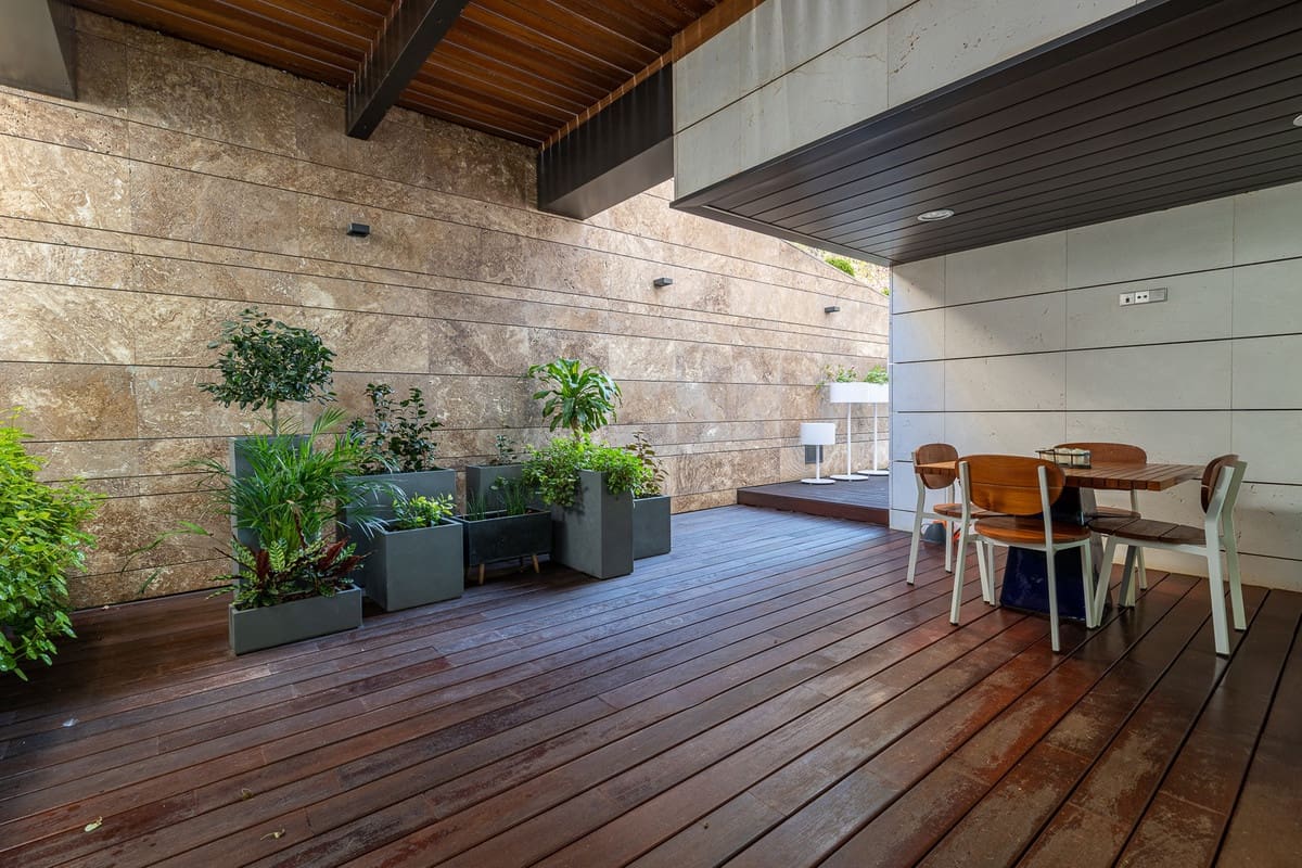 8 slaapkamer Villa te koop in Malaga stad met zwembad garage - € 15.000.000 (Ref: 10122891)