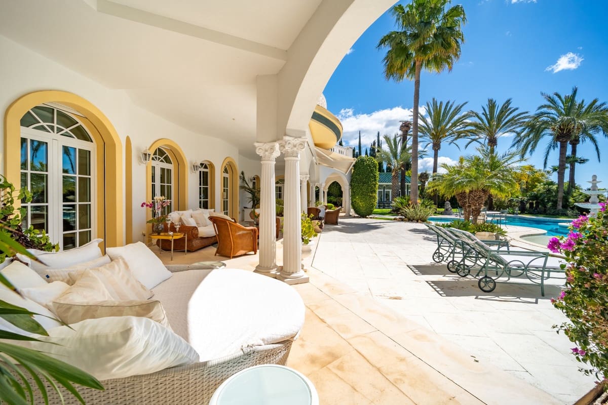 14 quarto Moradia para venda em Marbella com piscina garagem - 19 850 000 € (Ref: 10122896)