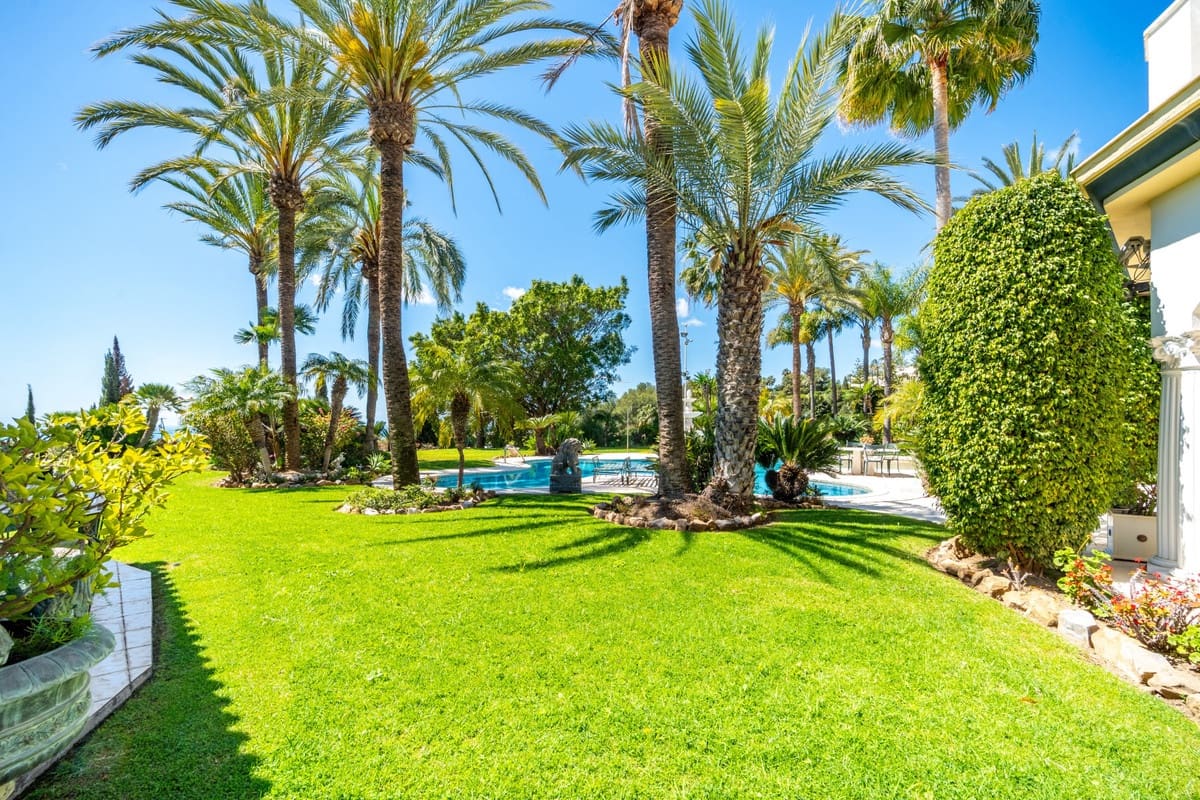 14 quarto Moradia para venda em Marbella com piscina garagem - 19 850 000 € (Ref: 10122896)