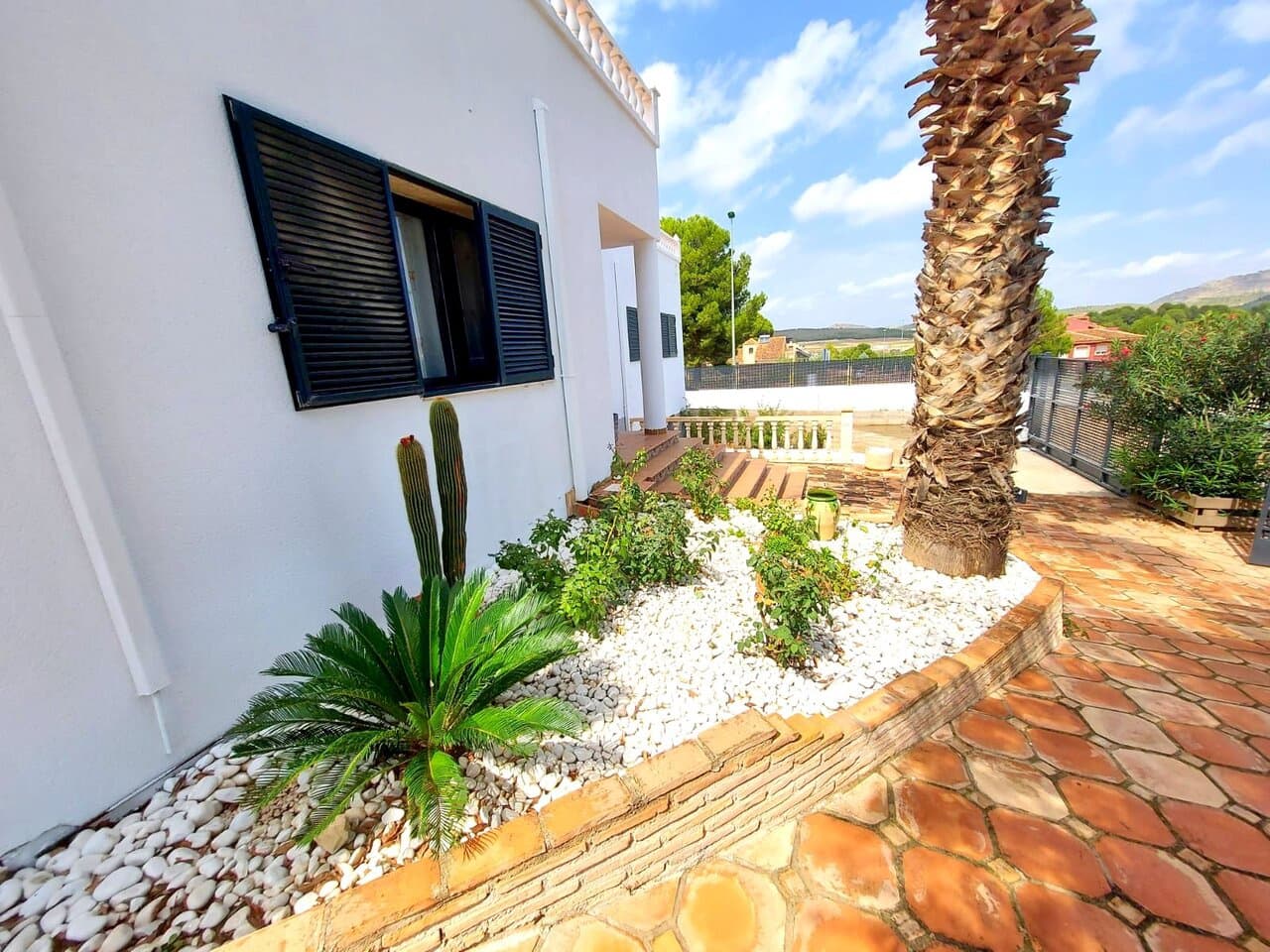 7 bedroom Villa for sale in Calasparra with pool garage - € 340,000 (Ref: 10123654)