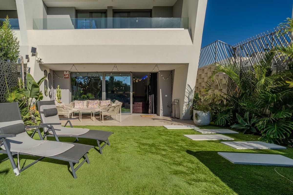 Chalet de 3 habitaciones en Mijas en venta con piscina - 950.000 € (Ref: 10123678)