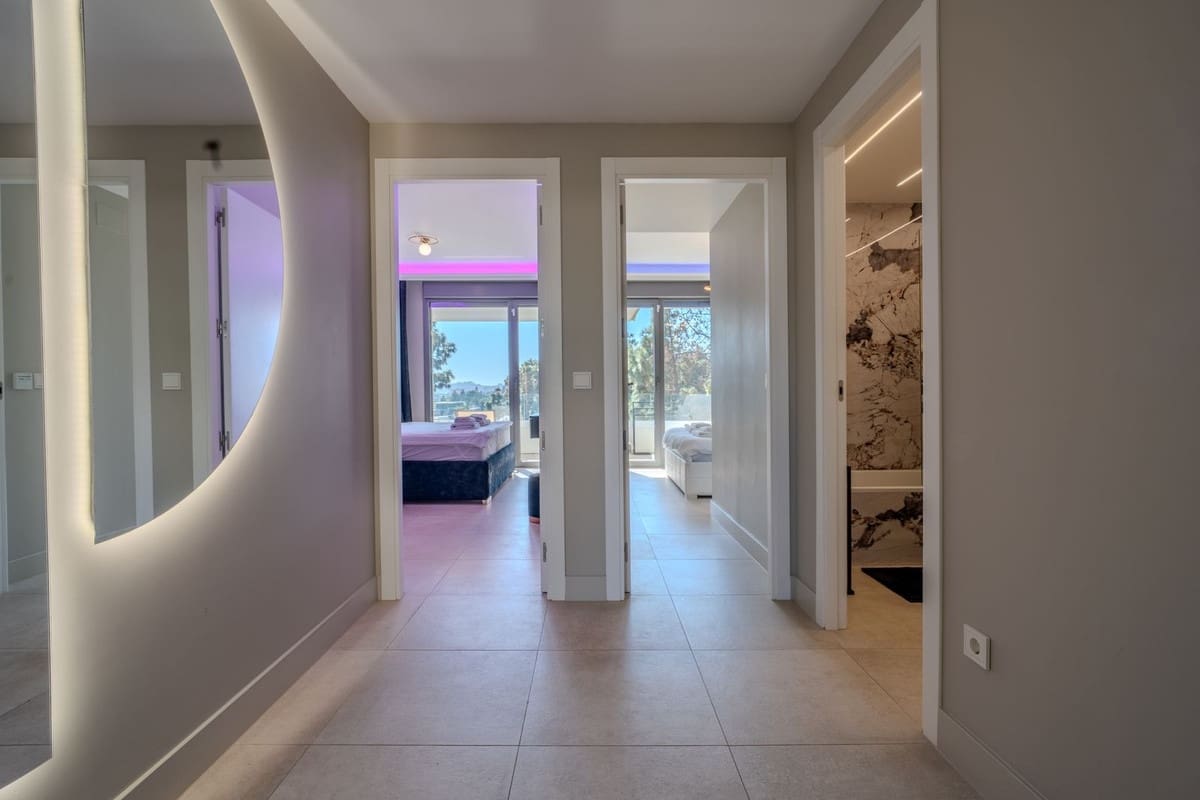 Chalet de 3 habitaciones en Mijas en venta con piscina - 950.000 € (Ref: 10123678)