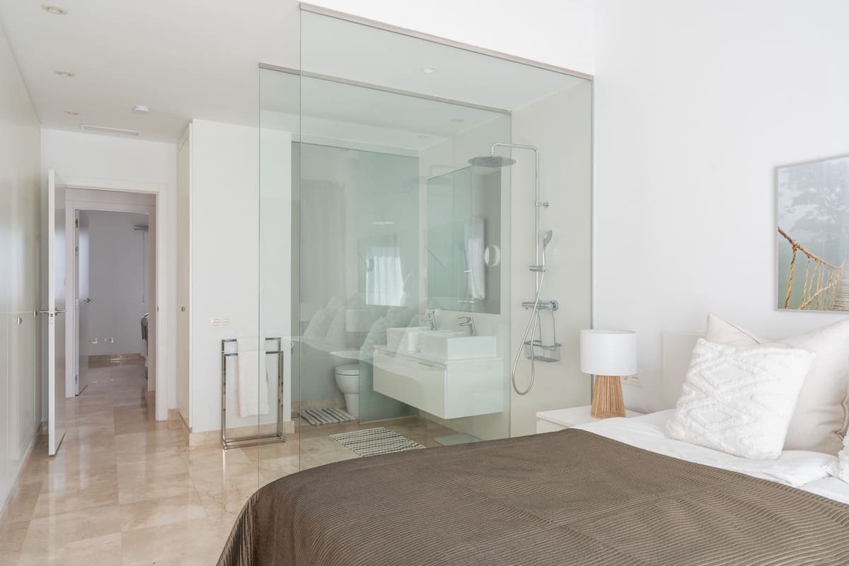 3 bedroom Apartment for sale in Benahavis with pool garage - € 550,000 (Ref: 10123688)