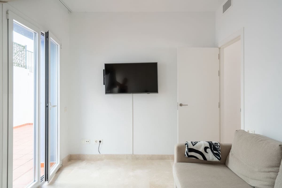 3 bedroom Apartment for sale in Benahavis with pool garage - € 550,000 (Ref: 10123688)