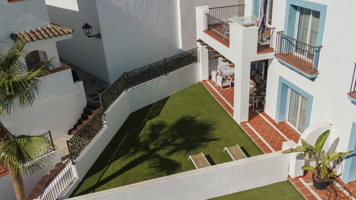 3 bedroom Apartment for sale in Benahavis with pool garage - € 550,000 (Ref: 10123688)