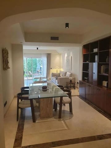 3 sypialnia Apartament na sprzedaż w Lomas De Marbella, Marbella z basenem garażem - 890 000 € (Ref: 10123700)