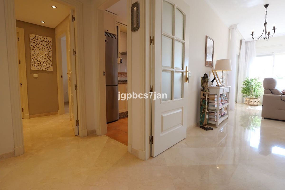 2 sovrum Lägenhet till salu i Marbella med pool garage - 385 000 € (Ref: 10123727)
