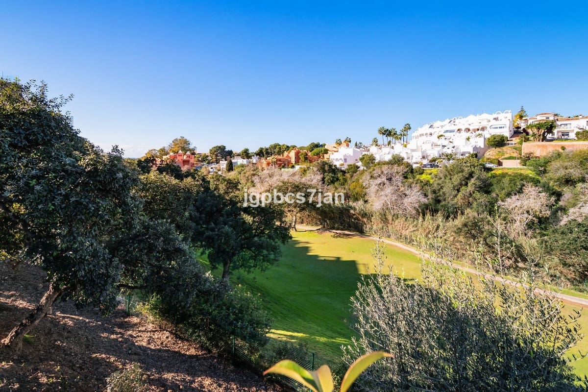 4 sovrum Lägenhet till salu i Cabopino med pool garage - 980 000 € (Ref: 10123732)