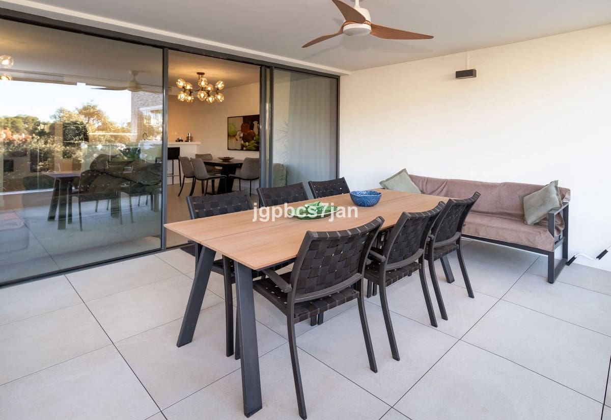 4 sovrum Lägenhet till salu i Cabopino med pool garage - 980 000 € (Ref: 10123732)