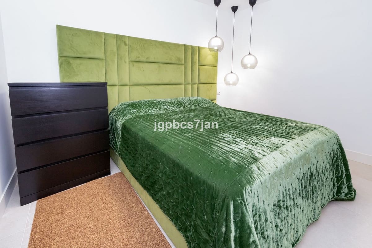 4 sovrum Lägenhet till salu i Cabopino med pool garage - 980 000 € (Ref: 10123732)