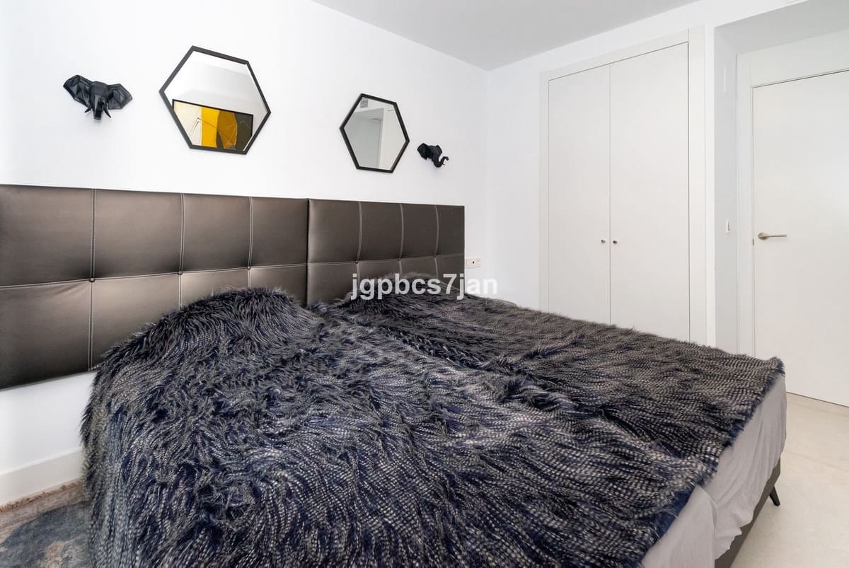 4 sovrum Lägenhet till salu i Cabopino med pool garage - 980 000 € (Ref: 10123732)