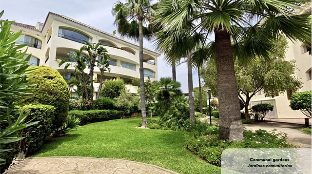 3 sovrum Lägenhet till salu i Bahía de Marbella, Marbella med pool garage - 750 000 € (Ref: 10123744)