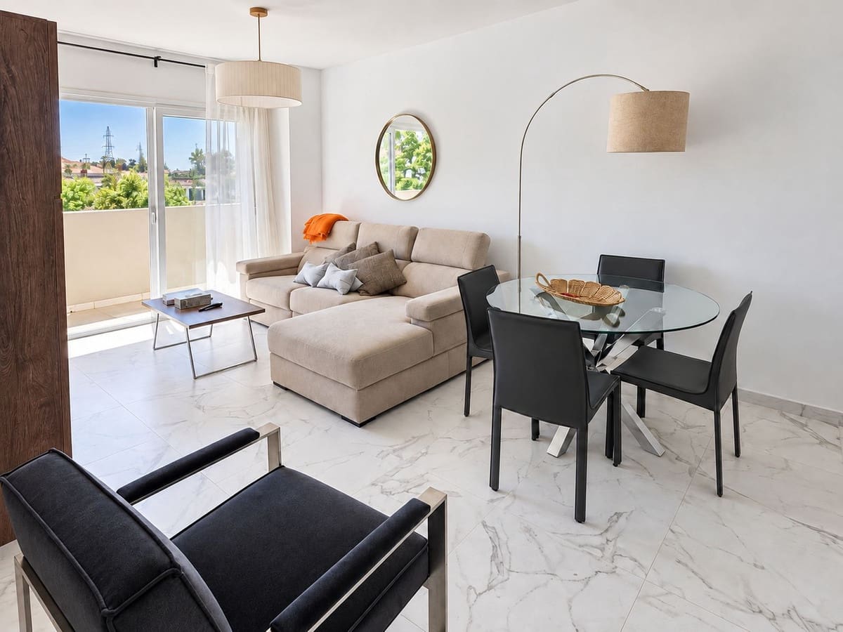 3 sovrum Lägenhet till salu i Nueva Andalucia med garage - 375 000 € (Ref: 10123758)
