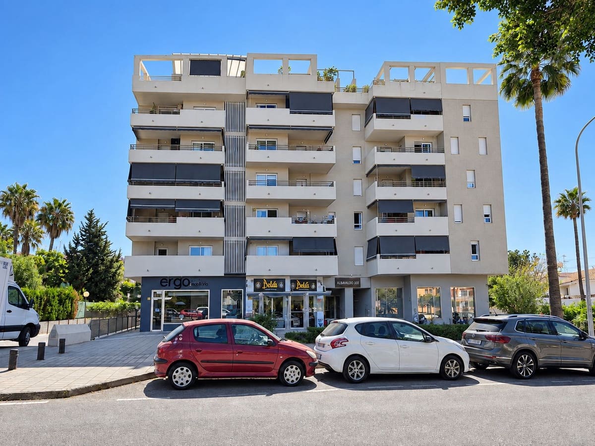 3 sovrum Lägenhet till salu i Nueva Andalucia med garage - 375 000 € (Ref: 10123758)
