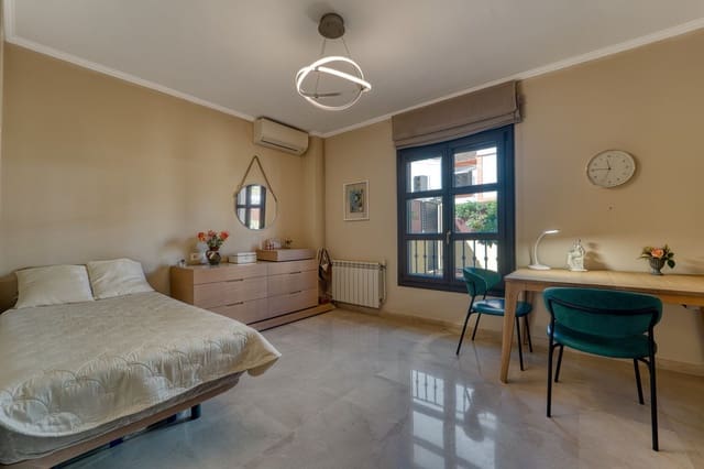 5 quarto Moradia para venda em Guadalmina Alta, Marbella com piscina garagem - 1 450 000 € (Ref: 10123769)